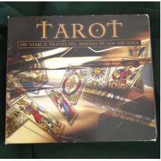 Tarot, un Viaje a través del Mundo de los Arcanos